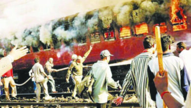 قصة تواطؤ الدولة.. الحقيقة المزعجة وراء تفجير قطار سامجهوتا السريع