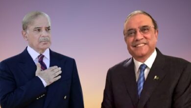 الرئيس آصف علي زرداري ورئيس الوزراء الباكستانيين شهباز شريف