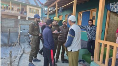 القوات الهندية تكثف مداهماتها لمعسكر الحريات في كشمير المحتلة