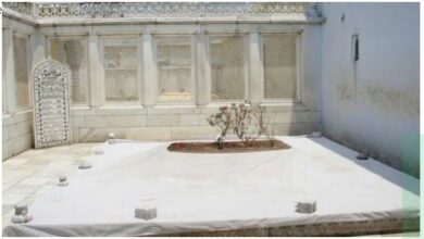 قبر الإمبراطور المغولي أورنجزيب عالمجير