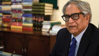 الشاعر الباكستاني البارز افتخار عارف