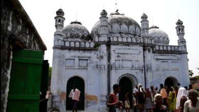 ممتلكات دارغا جانيثا شريف في منطقة سامبال بولاية أوتار براديش
