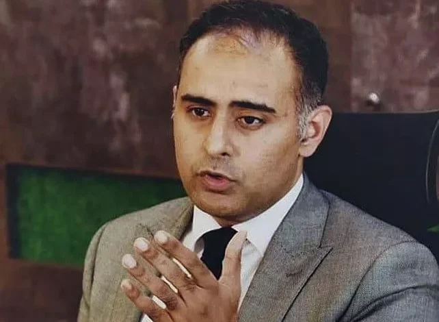 وزير الدولة الباكستاني للسكك الحديدية بلال أزهر كياني