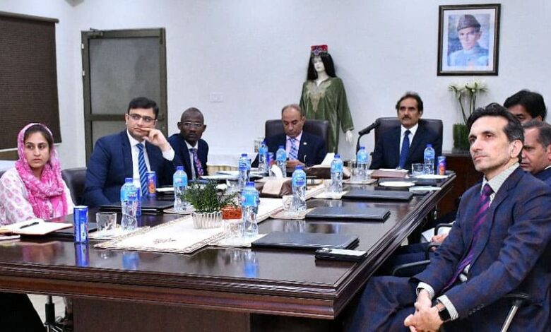 وفد منظمة التعاون الإسلامي يثمن جهود باكستان في رعاية اللاجئين الكشميريين