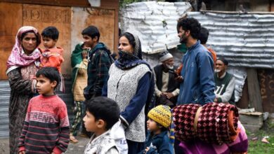 الهند تمنع أهالي كشمير من العودة إلى ديارهم