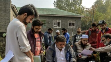 أزمة تعليمية خانقة في كشمير: آلاف الطلاب بلا معلمين