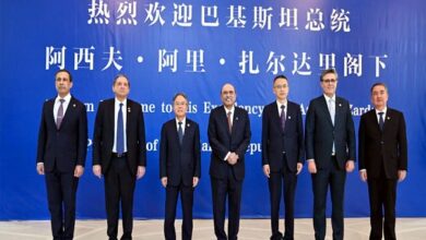 زرداري يشيد بالإنجازات الصينية خلال مأدبة عشاء تكريمية في شينجيانغ