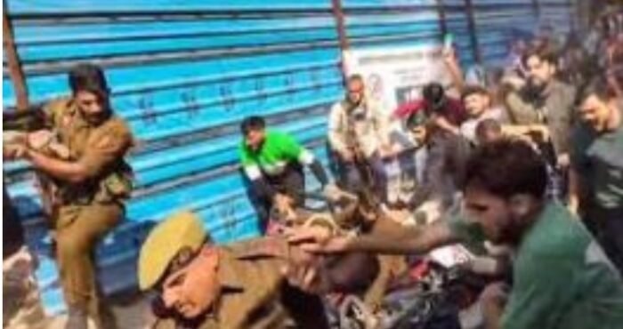 احتجاجات في كاترا ضد مشروع تلفريك فايشنو ديفي المقترح