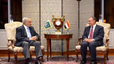 نائب رئيس وزراء باكستان يهنئ مصر بفوز خالد العناني بمنصب مدير عام اليونسكو