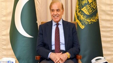 شهباز شريف يشيد ببطولات الجيش في أوراكزاي ويتعهد بالقضاء على الإرهاب المدعوم من الهند