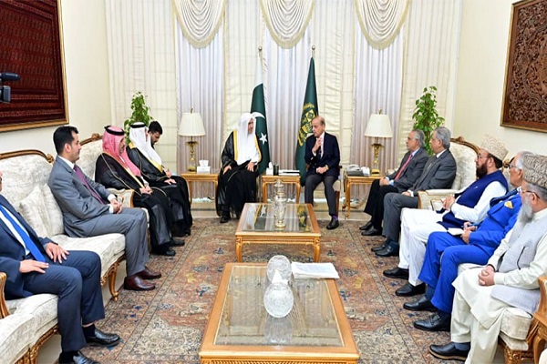 رابطة العالم الإسلامي تبحث تعزيز التعاون مع باكستان