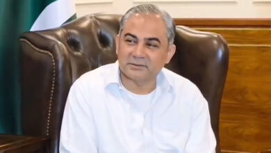 نقفي يبحث التعاون الأمني مع مسؤولين بريطانيين وأمريكيين في إسلام آباد
