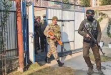 اعتقالات واسعة للهند تشمل 1500 كشميري ونساء وأطباء