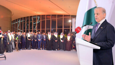 شهباز: الحكومة مستعدة لتسهيل خطط الاستثمار في باكستان