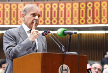 رئيس الوزراء يحث طالبان على كبح الجماعات الإرهابية