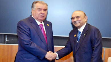 الرئيس زرداري يدعو طاجيكستان لاستكشاف سبل تجارية جديدة عبر باكستان