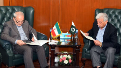 باكستان تسعى لرفع حجم تجارتها مع إيران إلى 10 مليارات دولار