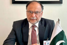 باكستان تتعهد بخفض أسعار الكهرباء والضرائب