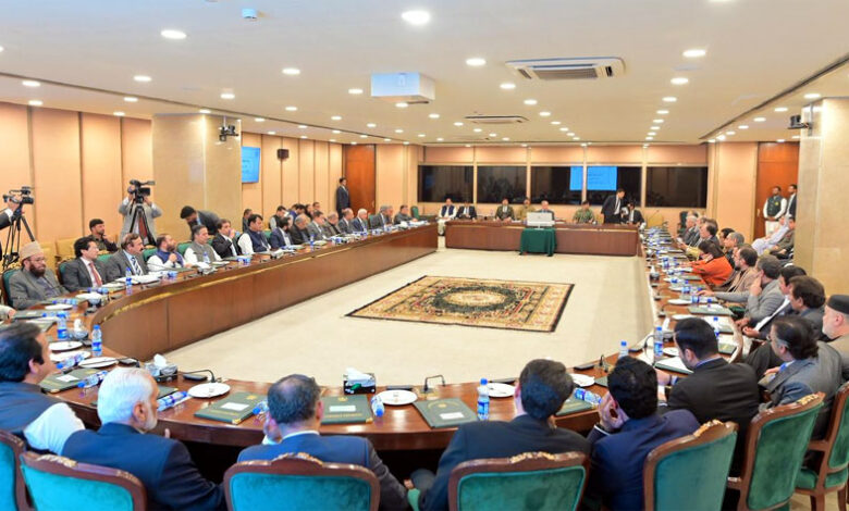 الحكومة الباكستانية توافق على تعديلات مهمة في قوانين القوات المسلحة