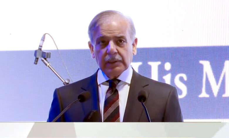 رئيس الوزراء يشيد بدور الجالية الباكستانية في تعزيز العلاقات البريطانية