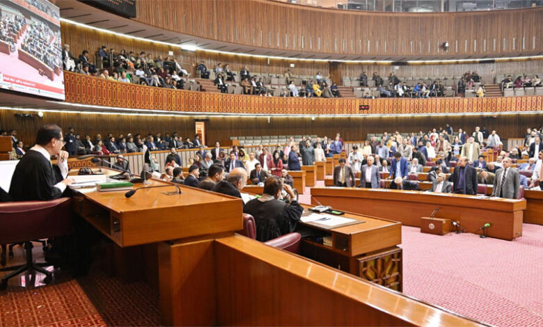 باكستان: التعديل الدستوري السابع والعشرون لعام 2025 يعيد هيكلة القضاء والجيش