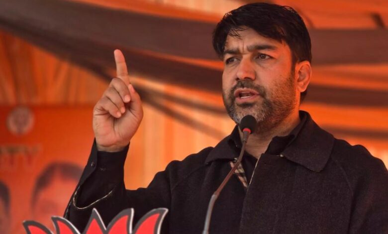 زعيم بهاراتيا جاناتا يطالب بوقف سياسة الهدم الجماعي في كشمير