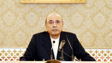 الرئيس الباكستاني: مواجهة تحديات العالم تتطلب عملاً جماعيًا وحوارًا بنّاءً