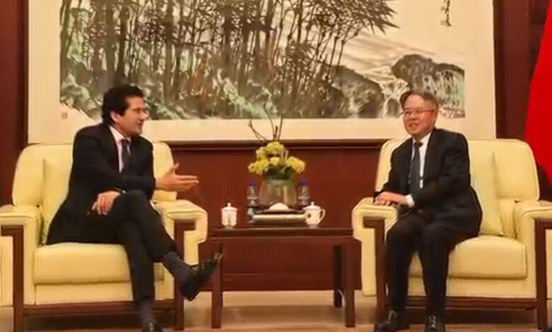 علي برويز يؤكد دعم باكستان لسيادة الصين