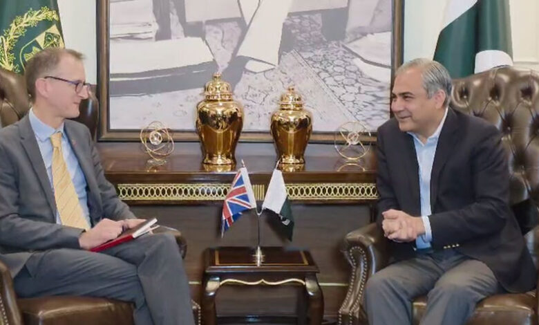 باكستان والمملكة المتحدة تتفقان على تعزيز التعاون