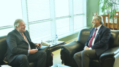 باكستان وهولندا تتعهدان بتعزيز رفاهة المواطنين والمساواة