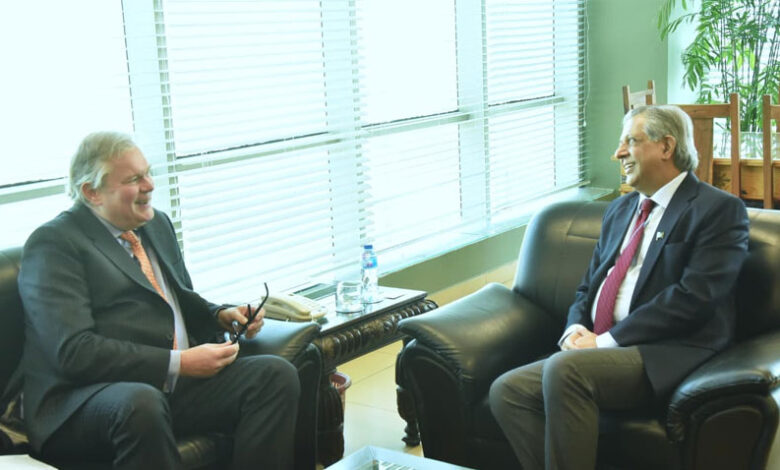 باكستان وهولندا تتعهدان بتعزيز رفاهة المواطنين والمساواة