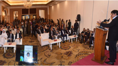 رئيس وزراء السند يدعو للتعاون بين قطاعات التعليم والصناعة والرعاية الصحية