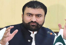 رئيس وزراء بلوشستان: ملتزمون بتعزيز تعليم الفتيات وإطلاق برنامج «سكوتي» للدراجات المدعومة