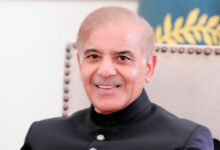 رئيس الوزراء يشيد بدور المحامين في تعزيز الديمقراطية