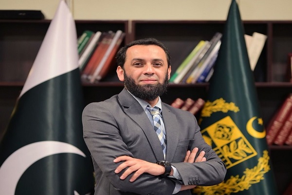 وزير الإعلام يتعهد بجعل PTV منصة شاملة