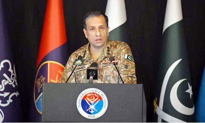 مدير عام العلاقات العامة للجيش يستبعد إجراء أي مفاوضات مع الإرهابيين