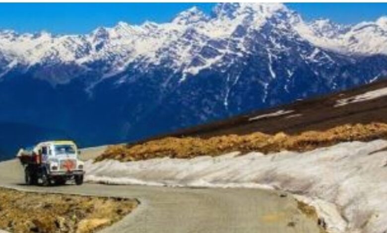 إغلاق طريق غوريز–بانديبورا في كشمير بسبب سوء الأحوال الجوية