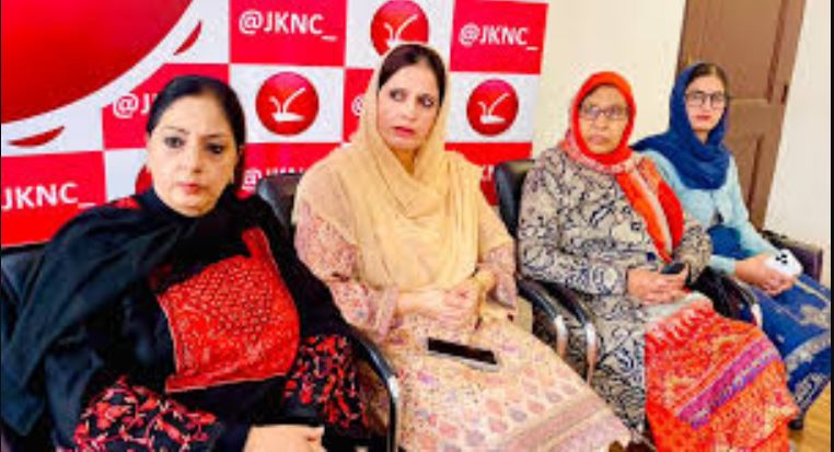 شميمة فردوس تطالب بإعادة الولاية الكاملة لجامو وكشمير