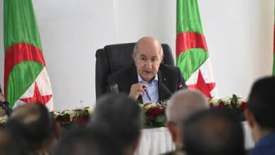 الجزائر: تبون يؤجل تعديل الدستور ويترقّب خطاباً حاسماً أمام البرلمان