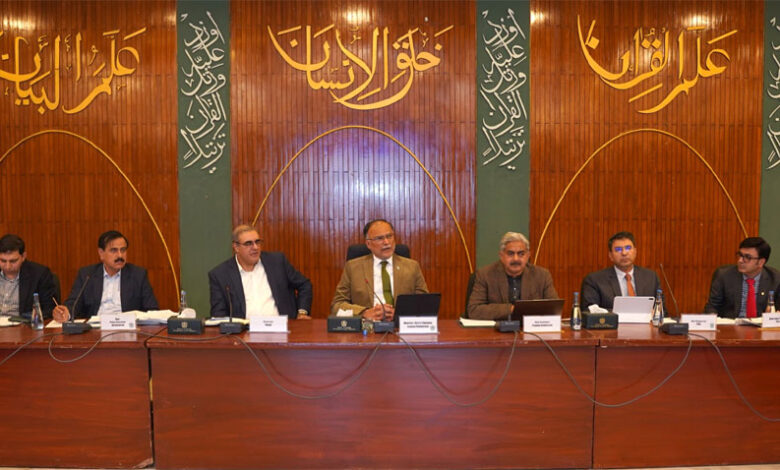 باكستان تعتمد مشاريع تنموية كبرى وتُحيل أخرى للدراسة