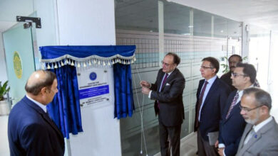 وزير المالية الباكستاني: تبني الذكاء الاصطناعي والتعلم الآلي يعزز الشفافية في التدقيق