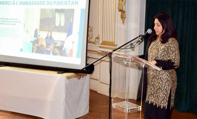 بلوش تسلط الضوء على العلاقات الباكستانية الفرنسية متعددة الأوجه