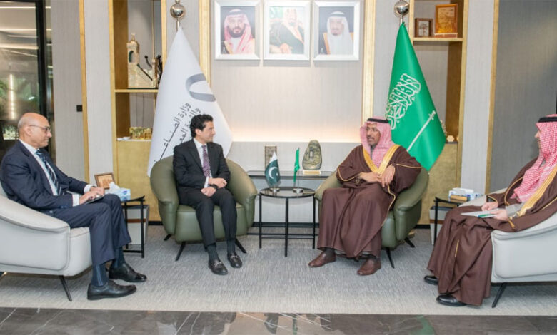 باكستان والسعودية تتفقان على التعاون في مجال الأسمنت في قطاع التعدين