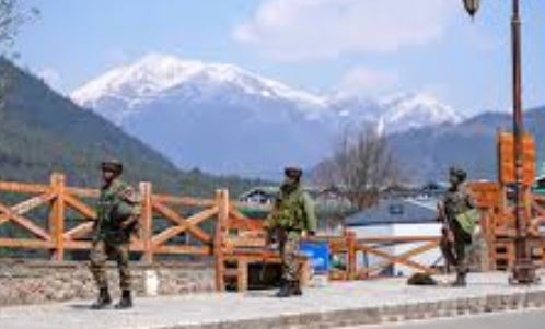 من المراقبة إلى الإقصاء: حرب الهندوتفا تتعمق في كشمير