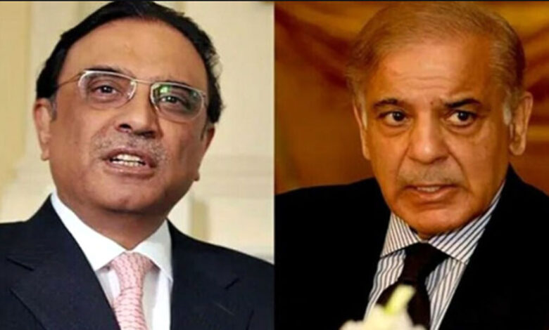 الرئيس الباكستاني ورئيس الوزراء يعربان عن الحزن لحريق كراتشي