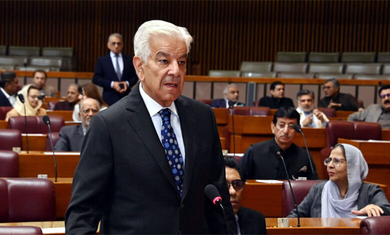 وزير الدفاع الباكستاني يدعو إلى نظام حكم محلي يتمتع بالصلاحيات