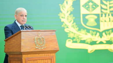 رئيس الوزراء الباكستاني يتعهد باستئصال الإرهاب من خلال الجهود الجماعية