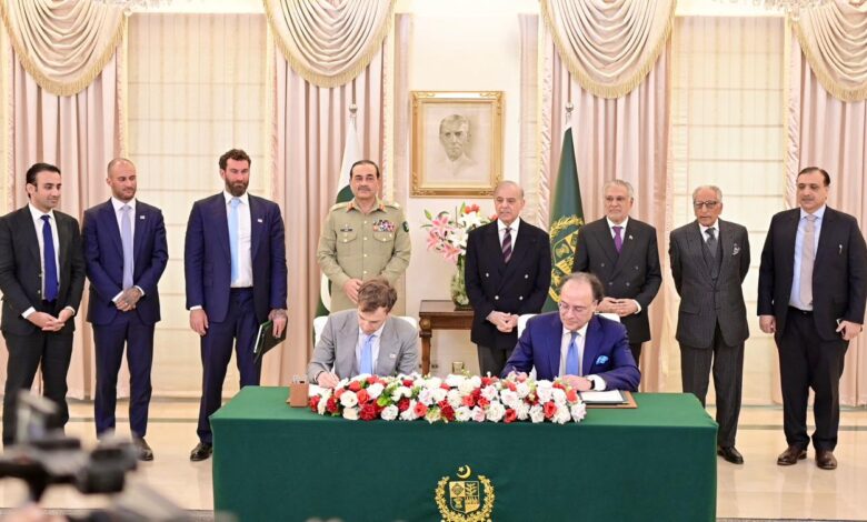 باكستان توقع مذكرة تفاهم مع “ليبرتي فاينانشال” لتعزيز الدفع الرقمي عبر الحدود