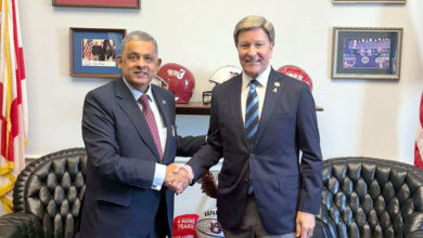 السفير الباكستاني في واشنطن يبحث مع الكونغرس العلاقات الثنائية والتطورات الإقليمية