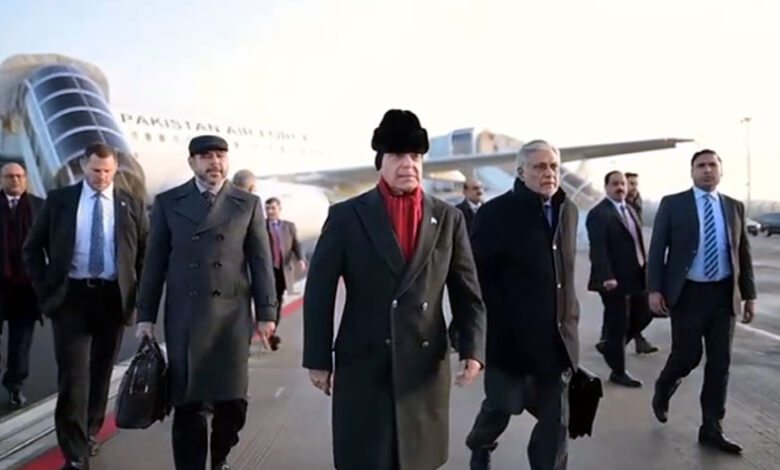 رئيس الوزراء الباكستاني يتوجه إلى سويسرا للمشاركة في المنتدى الاقتصادي العالمي